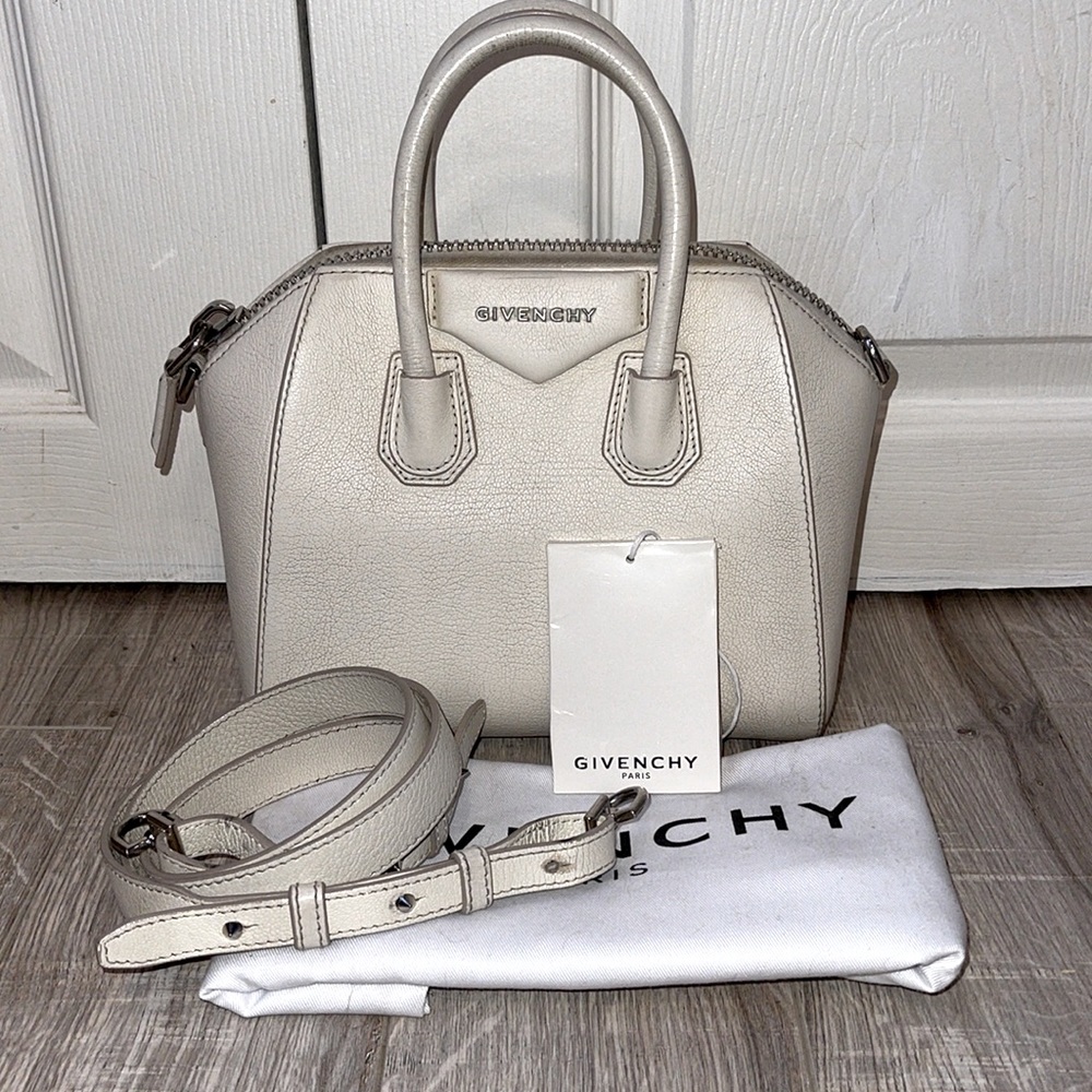 Givenchy Antigona Mini